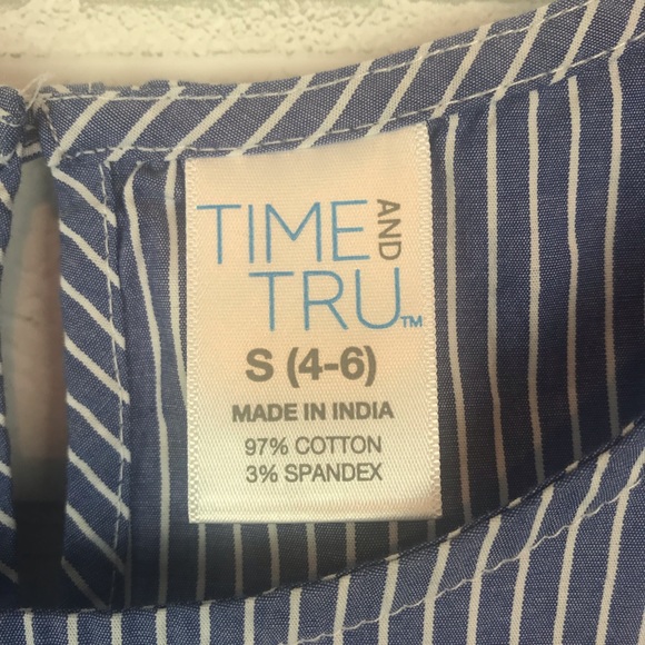 Time and Tru Peplum Top Size Small - J07 - Picture 8 of 8